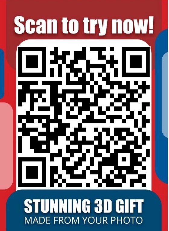 QR code — scan to try Heenan 3D Crystals customisation and turn your photo into crystal
